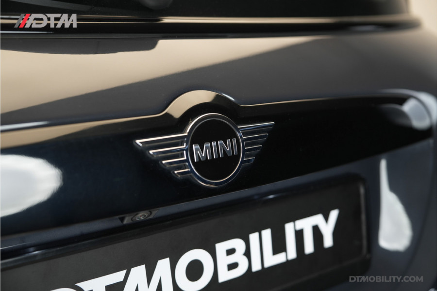 MINI Countryman 2.0 Cooper S E ALL4 Northwood Edition | Panoramadak | Camera | Leder | Head-Up Display |