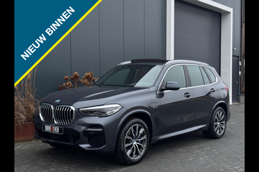 BMW X5 xDrive45e M PACK PANO NAVI CAMERA LED LEDER SPORTVELGEN
