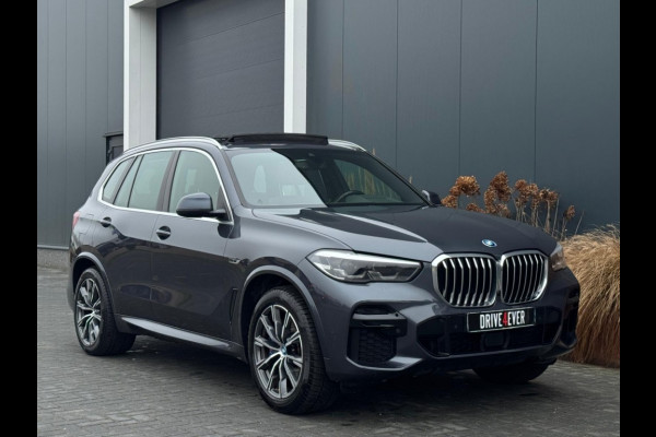 BMW X5 xDrive45e M PACK PANO NAVI CAMERA LED LEDER SPORTVELGEN