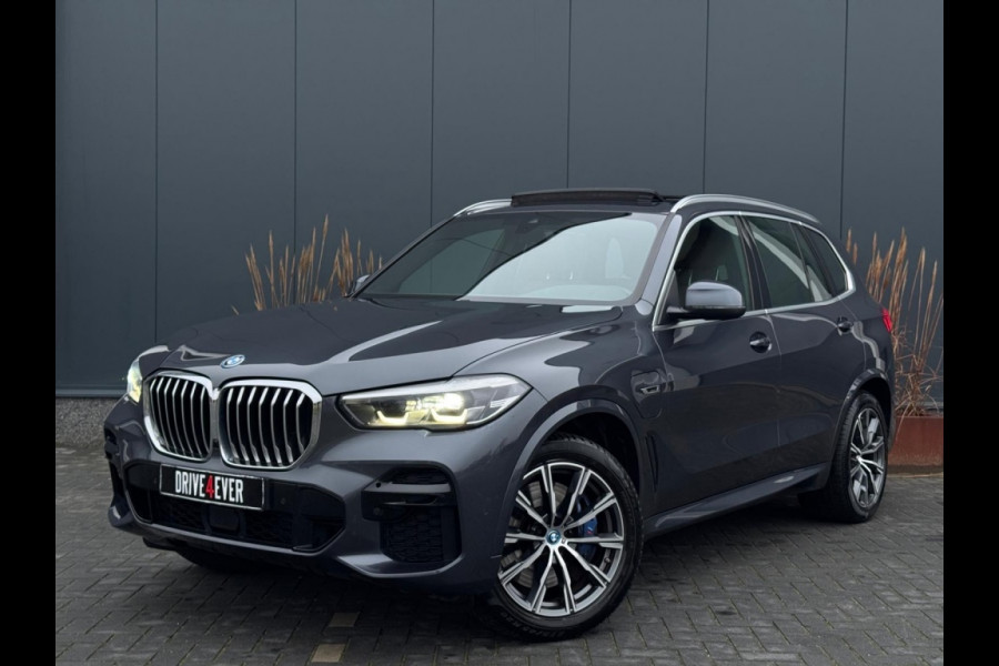 BMW X5 xDrive45e M PACK PANO NAVI CAMERA LED LEDER SPORTVELGEN