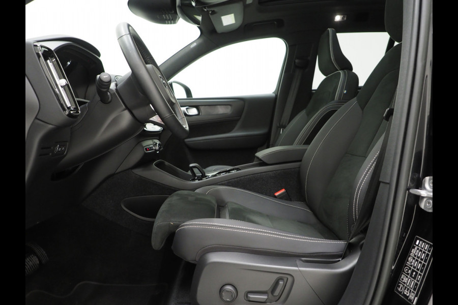 Volvo XC40 1.5 T5 Plug-in hybrid Ultimate Dark | Panoramadak | Harman/Kardon | Pilot Assist | Camera | BLIS | Keyless | Carplay