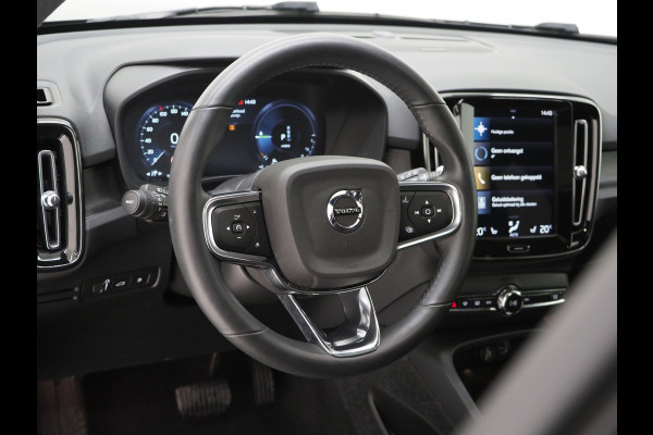 Volvo XC40 1.5 T5 Plug-in hybrid Ultimate Dark | Panoramadak | Harman/Kardon | Pilot Assist | Camera | BLIS | Keyless | Carplay