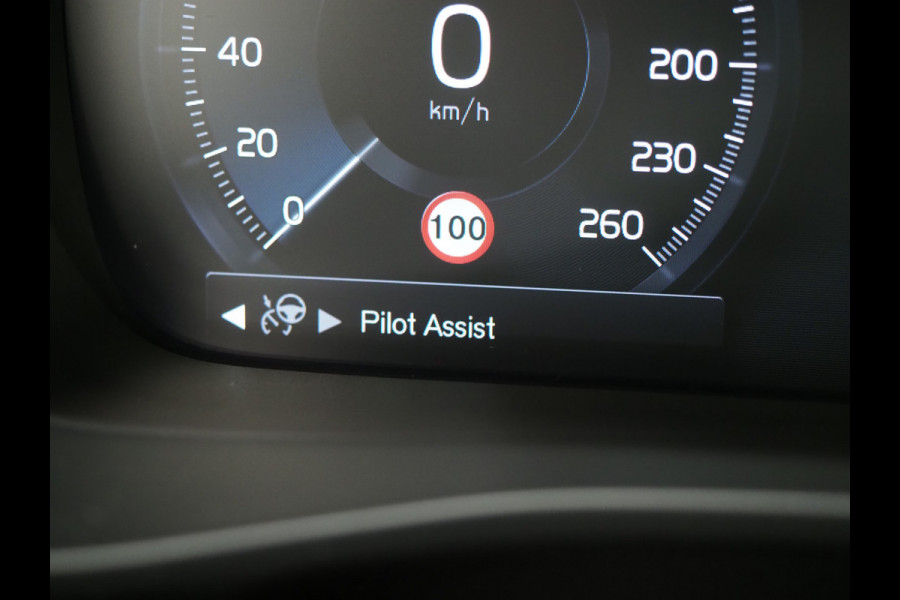 Volvo XC40 1.5 T5 Plug-in hybrid Ultimate Dark | Panoramadak | Harman/Kardon | Pilot Assist | Camera | BLIS | Keyless | Carplay