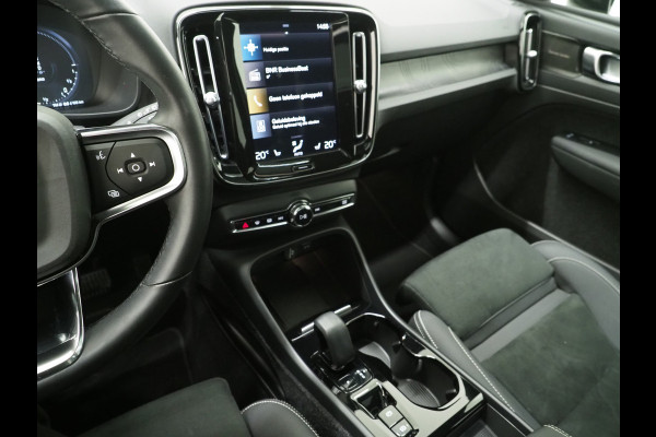 Volvo XC40 1.5 T5 Plug-in hybrid Ultimate Dark | Panoramadak | Harman/Kardon | Pilot Assist | Camera | BLIS | Keyless | Carplay