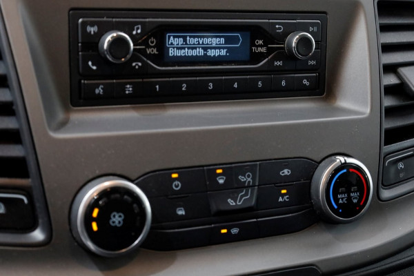 Ford Transit 350 2.0 TDCI 130pk D.C. Trend Open Laadbak Trekhaak 3000kg 08-2022