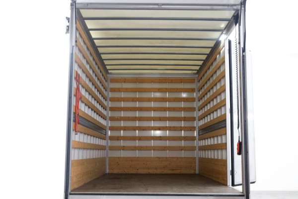 Volkswagen Crafter 50 2.0 TDI 177pk Bakwagen met 1000kg laadklep en zijdeur L445/H233 06-2022