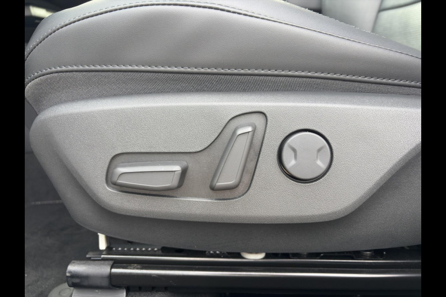 Kia Niro 1.6 GDi Hybrid ExecutiveLine Automaat | Elektrische Geheugenstoelen | Leder | Camera | Cruise | Sensoren | Stoelverwaming & Verkoeling | Apple Carplay & Android Auto |