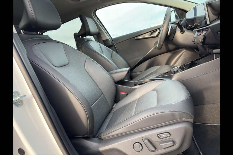 Kia Niro 1.6 GDi Hybrid ExecutiveLine Automaat | Elektrische Geheugenstoelen | Leder | Camera | Cruise | Sensoren | Stoelverwaming & Verkoeling | Apple Carplay & Android Auto |