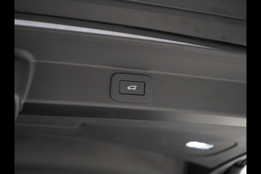 Land Rover Range Rover Sport 3.0 P460e Dynamic SE PHEV | Panoramadak | Softclose | Meridian | Trekhaak | 360 | Keyless | Carplay