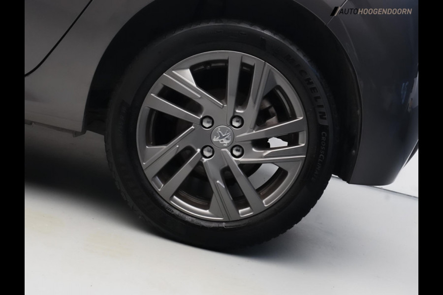 Peugeot 208 1.2 PureTech Active Pack Sport (LED,CLIMATE,PARKEERSENSOREN,APPLE CARPLAY,LM-VELGEN,CRUISE,SPORTSTOELEN,NIEUWE APK)