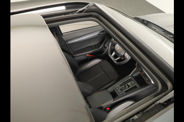 CUPRA Formentor 1.4 TSI e-Hybrid VZ Performance Limited 245 pk Automaat (DSG) | Verlengde garantie | Navigatie | Panoramadak | Parkeersensoren (Park assist) | Achteruitrijcamera | Stoelverwarming |