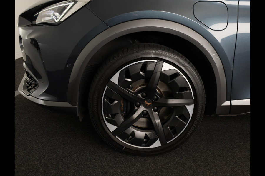 CUPRA Formentor 1.4 TSI e-Hybrid VZ Performance Limited 245 pk Automaat (DSG) | Verlengde garantie | Navigatie | Panoramadak | Parkeersensoren (Park assist) | Achteruitrijcamera | Stoelverwarming |