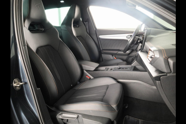 CUPRA Formentor 1.4 TSI e-Hybrid VZ Performance Limited 245 pk Automaat (DSG) | Verlengde garantie | Navigatie | Panoramadak | Parkeersensoren (Park assist) | Achteruitrijcamera | Stoelverwarming |