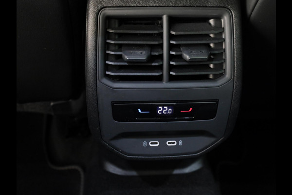 CUPRA Formentor 1.4 TSI e-Hybrid VZ Performance Limited 245 pk Automaat (DSG) | Verlengde garantie | Navigatie | Panoramadak | Parkeersensoren (Park assist) | Achteruitrijcamera | Stoelverwarming |