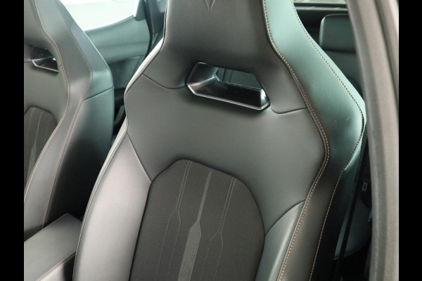 CUPRA Formentor 1.4 TSI e-Hybrid VZ Performance Limited 245 pk Automaat (DSG) | Verlengde garantie | Navigatie | Panoramadak | Parkeersensoren (Park assist) | Achteruitrijcamera | Stoelverwarming |