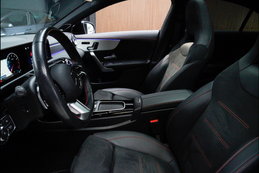 Mercedes-Benz CLA-Klasse 180 AMG Line HUD Panodak Navi Leer Camera Memory Stoelverwarming Stuurverwarming PTS Ambient LM velgen