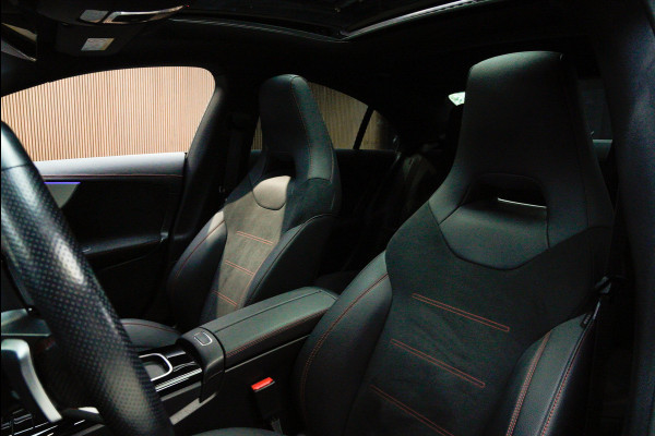 Mercedes-Benz CLA-Klasse 180 AMG Line HUD Panodak Navi Leer Camera Memory Stoelverwarming Stuurverwarming PTS Ambient LM velgen