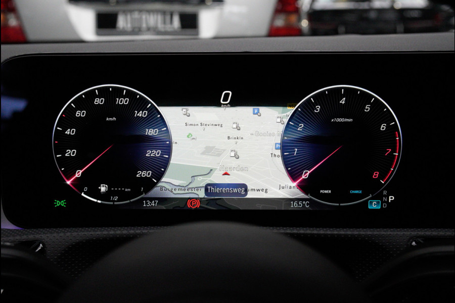Mercedes-Benz CLA-Klasse 180 AMG Line HUD Panodak Navi Leer Camera Memory Stoelverwarming Stuurverwarming PTS Ambient LM velgen