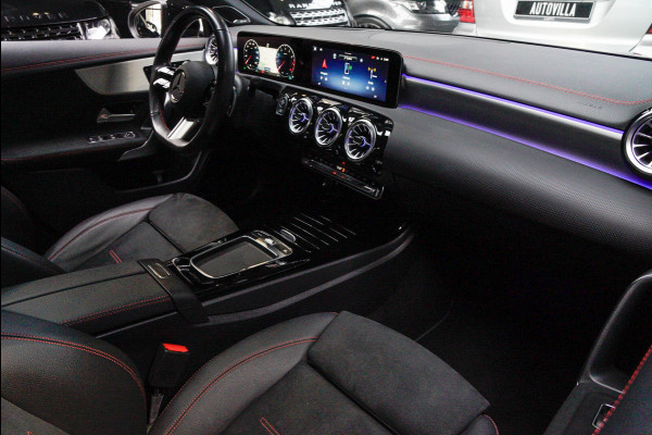 Mercedes-Benz CLA-Klasse 180 AMG Line HUD Panodak Navi Leer Camera Memory Stoelverwarming Stuurverwarming PTS Ambient LM velgen