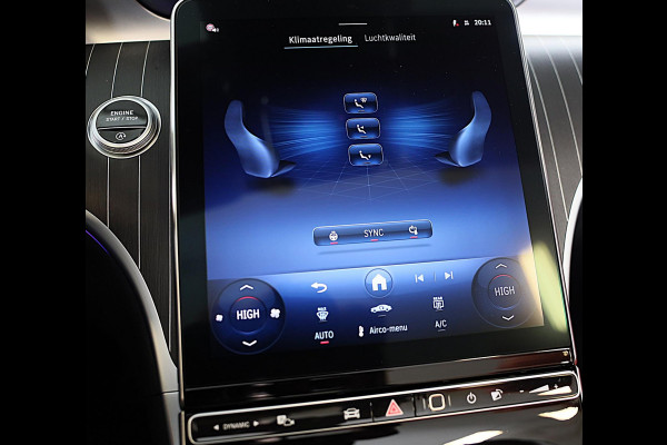 Mercedes-Benz CLE Cabriolet 300 4MATIC AMG Line / Massage / Head Up / Memory / Aircap / Leder / Verkoeling / Burmester / 19 Inch