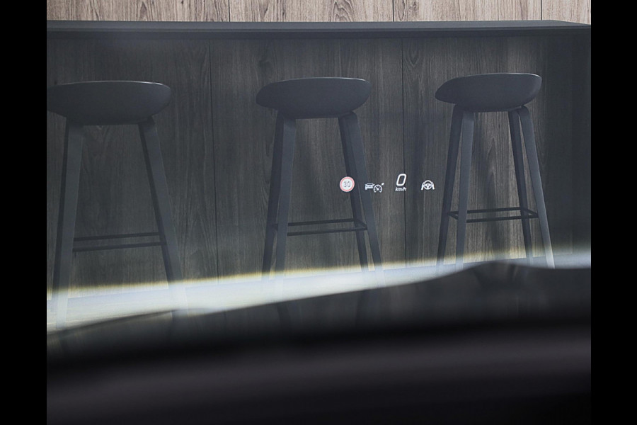 Mercedes-Benz CLE Cabriolet 300 4MATIC AMG Line / Massage / Head Up / Memory / Aircap / Leder / Verkoeling / Burmester / 19 Inch