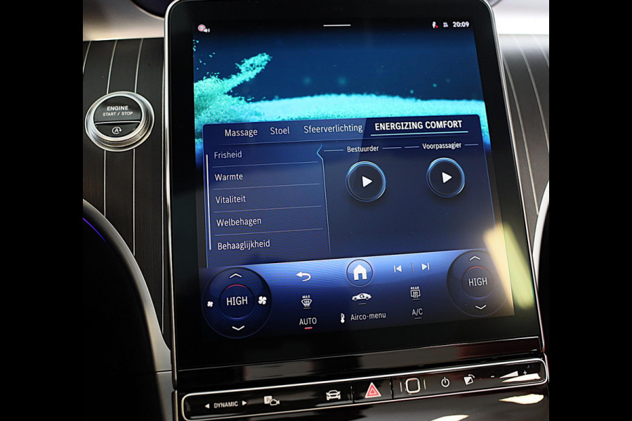 Mercedes-Benz CLE Cabriolet 300 4MATIC AMG Line / Massage / Head Up / Memory / Aircap / Leder / Verkoeling / Burmester / 19 Inch