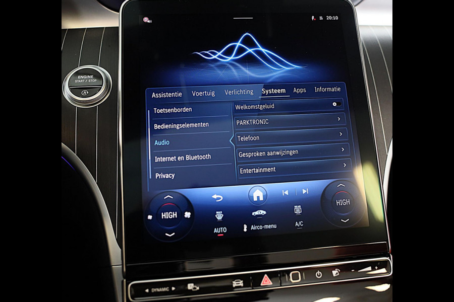 Mercedes-Benz CLE Cabriolet 300 4MATIC AMG Line / Massage / Head Up / Memory / Aircap / Leder / Verkoeling / Burmester / 19 Inch