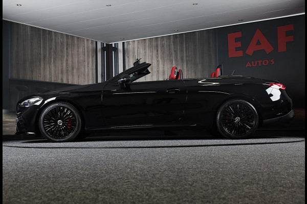 Mercedes-Benz CLE Cabriolet 300 4MATIC AMG Line / Massage / Head Up / Memory / Aircap / Leder / Verkoeling / Burmester / 19 Inch