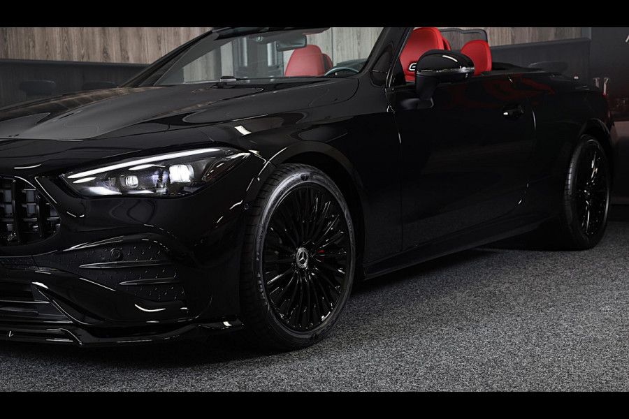 Mercedes-Benz CLE Cabriolet 300 4MATIC AMG Line / Massage / Head Up / Memory / Aircap / Leder / Verkoeling / Burmester / 19 Inch