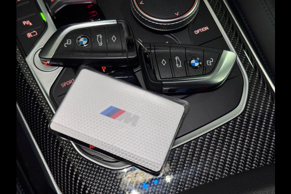 BMW 3 Serie Touring 330e M-SPORT | CARBON | LASERLIGHT | VEEL OPTIES!