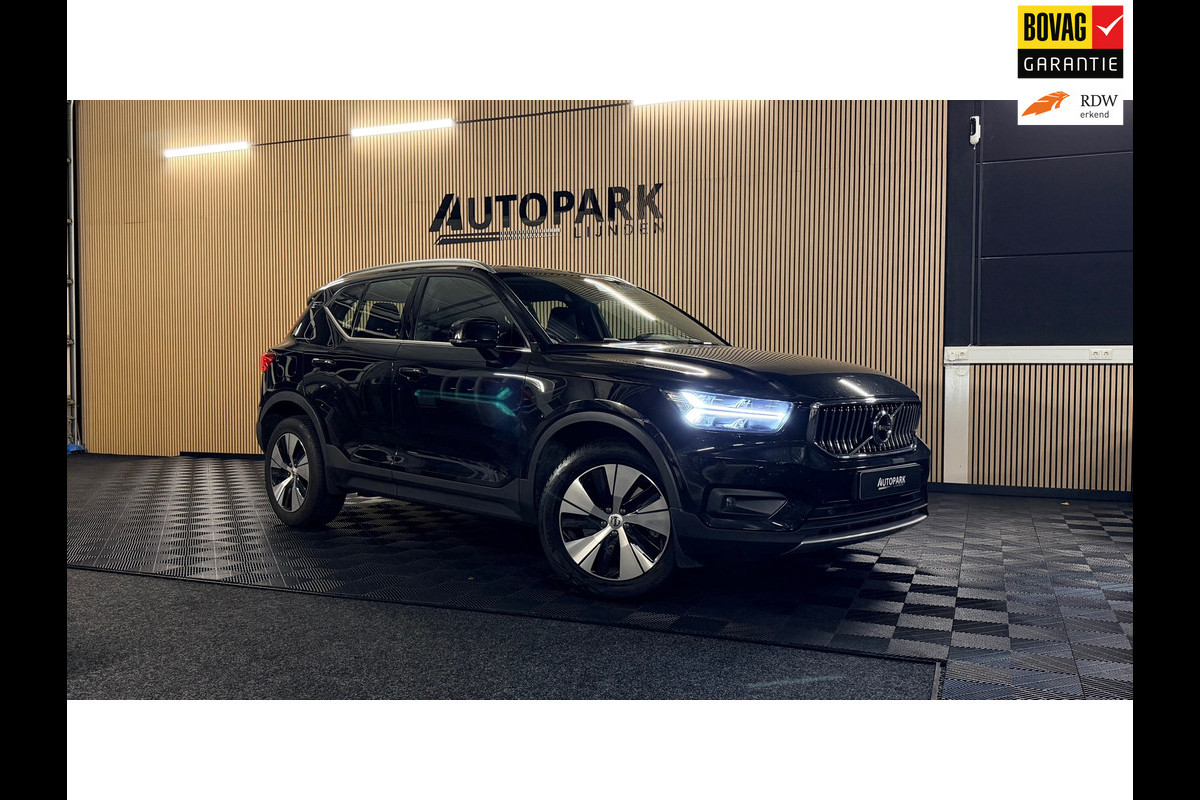 Volvo XC40 1.5 T4 Recharge | Trekhaak| Dodehoek |ACC | Carplay | Elektrische kofferklep| Camera achter
