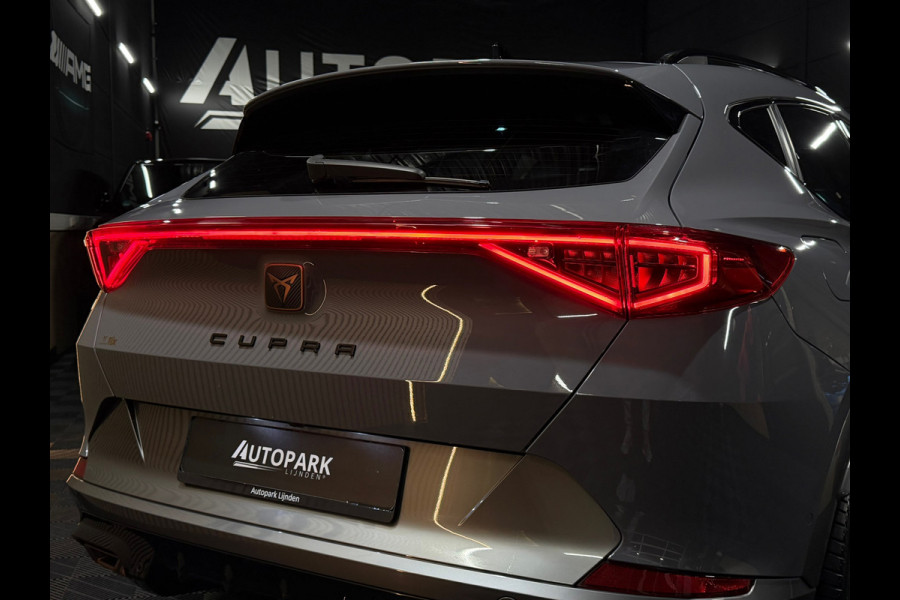 CUPRA Formentor 1.4 e-Hybrid VZ |PANORAMADAK|360CAM|MEMORYSEATS|KEYLESS|CARPLAY|DEALER ONDERHOUDEN|SFEERVERLICHTING|APK|BOMVOL!