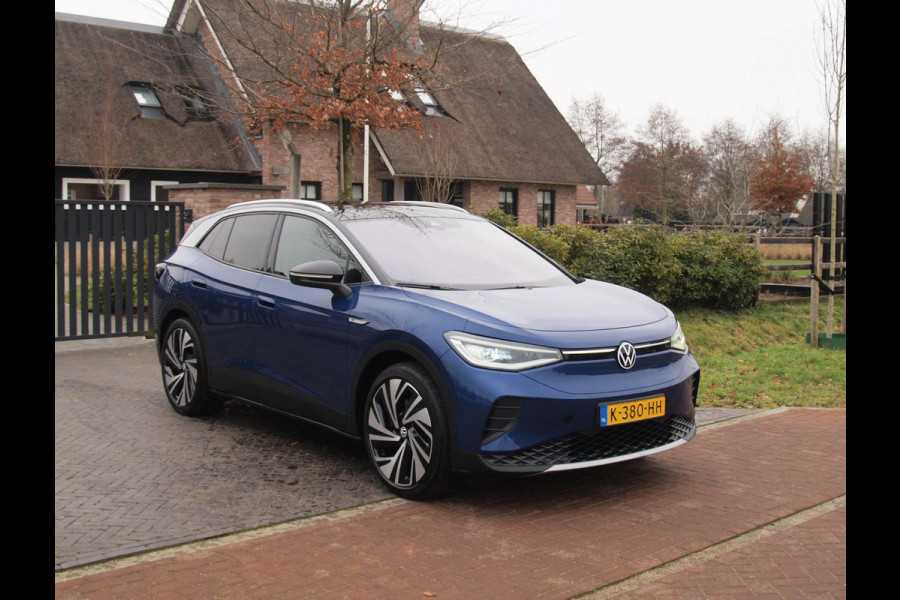 Volkswagen ID.4 First Max 77 kWh | Panoramadak | 360 Camera | Apple Carplay | Sfeerverlichting |