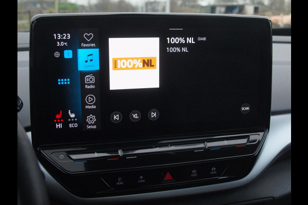 Volkswagen ID.4 First Max 77 kWh | Panoramadak | 360 Camera | Apple Carplay | Sfeerverlichting |