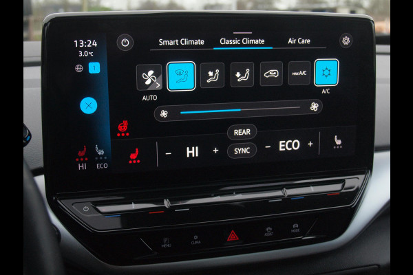 Volkswagen ID.4 First Max 77 kWh | Panoramadak | 360 Camera | Apple Carplay | Sfeerverlichting |