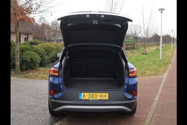 Volkswagen ID.4 First Max 77 kWh | Panoramadak | 360 Camera | Apple Carplay | Sfeerverlichting |