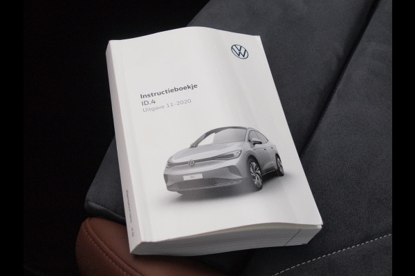 Volkswagen ID.4 First Max 77 kWh | Panoramadak | 360 Camera | Apple Carplay | Sfeerverlichting |