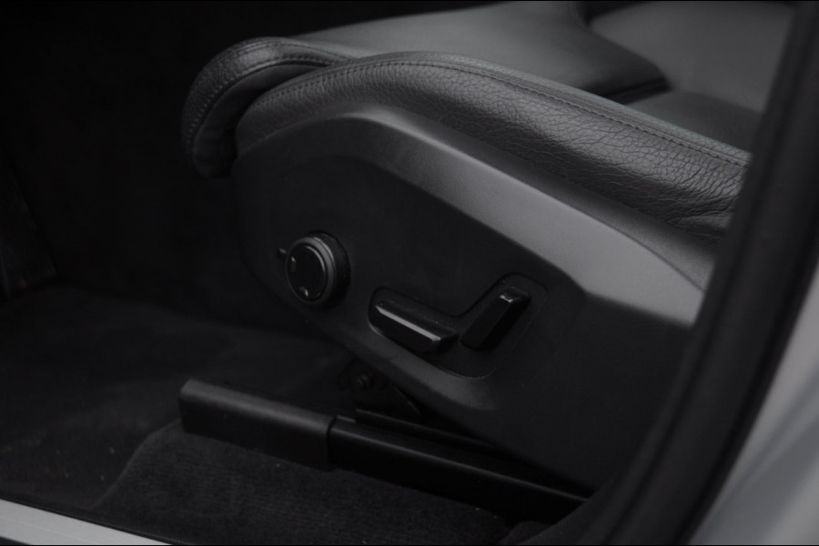 Volvo XC60 T6 350PK Automaat Plug-in hybrid AWD Plus Dark Panoramadak/ Cruise control/ Achteruitrijcamera/ Elektrisch bedienbare stoelen met geheugen/ Moritz leder/ Google infotainment/ Apple carplay/ Android auto/