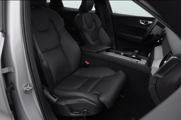 Volvo XC60 T6 350PK Automaat Plug-in hybrid AWD Plus Dark Panoramadak/ Cruise control/ Achteruitrijcamera/ Elektrisch bedienbare stoelen met geheugen/ Moritz leder/ Google infotainment/ Apple carplay/ Android auto/