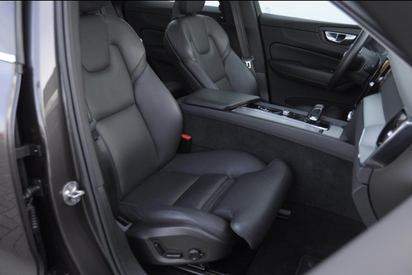 Volvo XC60 T6 350PK Automaat Plug-in hybrid AWD Ultra Bright Head-up display/ Harman Kardon audio/ BLIS/ Elektrischbedienbare stoelen met geheugen/ Moritz Leder/ Panoramadak/ Adaptive cruise control/ Pilot assist/ Apple Carplay/ Android auto/