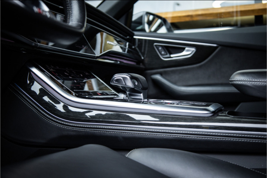 Audi Q8 50 TDI quattro Pro Line S - Panorama | Luchtvering | Elek. trekhaak | ACC