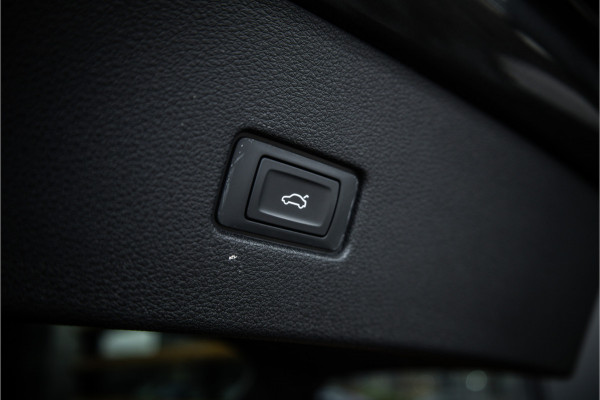 Audi Q8 50 TDI quattro Pro Line S - Panorama | Luchtvering | Elek. trekhaak | ACC