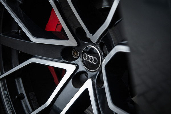 Audi Q8 50 TDI quattro Pro Line S - Panorama | Luchtvering | Elek. trekhaak | ACC