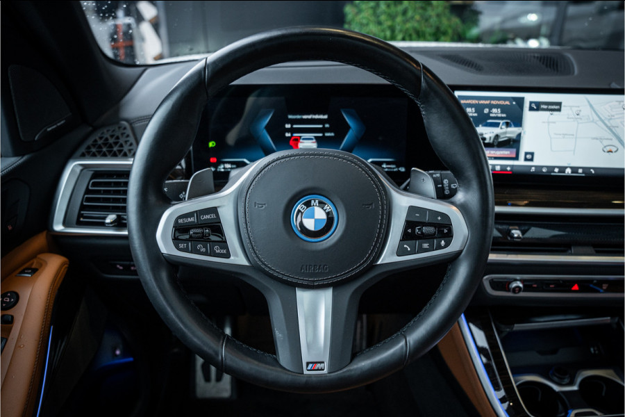 BMW X5 xDrive50e - Panorama | Luchtvering | H&K | Elek. Trekhaak | Memory