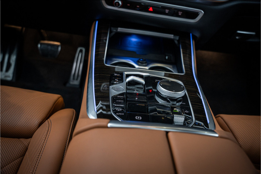 BMW X5 xDrive50e - Panorama | Luchtvering | H&K | Elek. Trekhaak | Memory