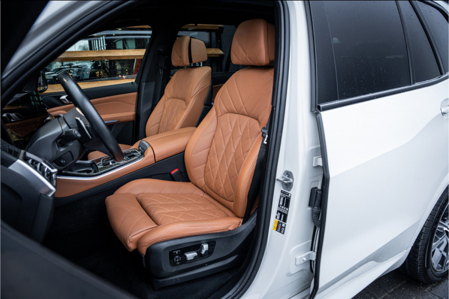 BMW X5 xDrive50e - Panorama | Luchtvering | H&K | Elek. Trekhaak | Memory