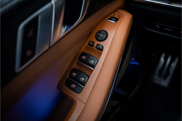 BMW X5 xDrive50e - Panorama | Luchtvering | H&K | Elek. Trekhaak | Memory