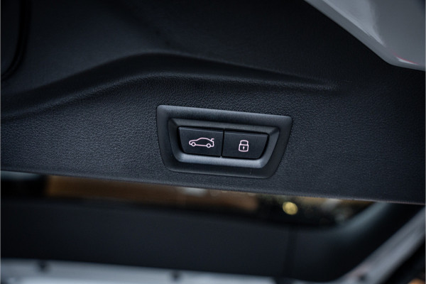 BMW X5 xDrive50e - Panorama | Luchtvering | H&K | Elek. Trekhaak | Memory