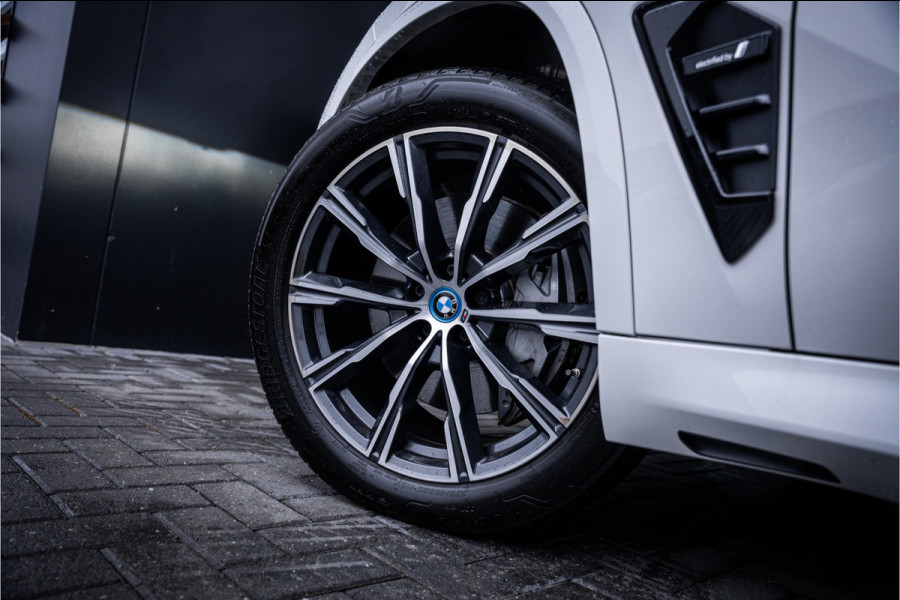 BMW X5 xDrive50e - Panorama | Luchtvering | H&K | Elek. Trekhaak | Memory