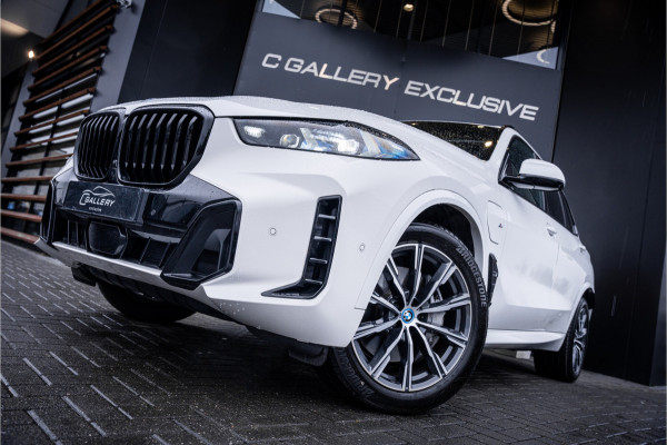 BMW X5 xDrive50e - Panorama | Luchtvering | H&K | Elek. Trekhaak | Memory
